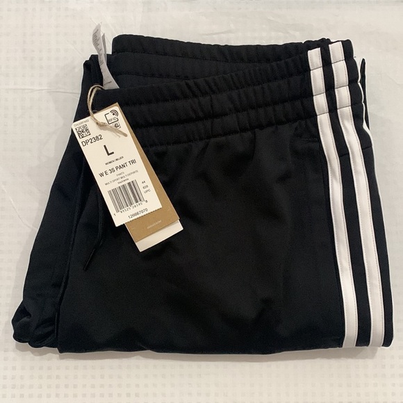 New Women’s Adidas 3 Stripe Jogger Pants Black White - Picture 6 of 13